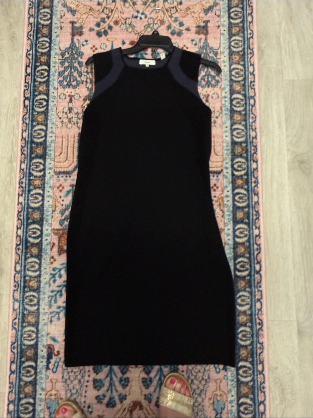 Vince Sleeveless Black knit shift Dress -